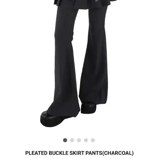 어글리쉐도우 PLEATED BUCKLE SKIRT PANTS(CHARCO