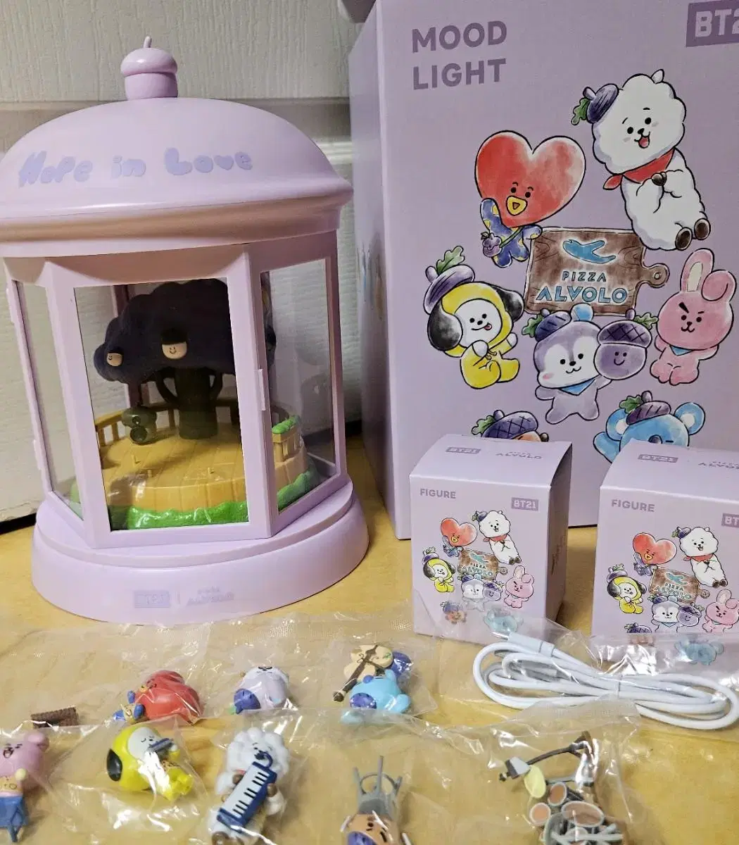 (Limited Edition New) BT21 Mood Light & Figure Set BTS Bangtan