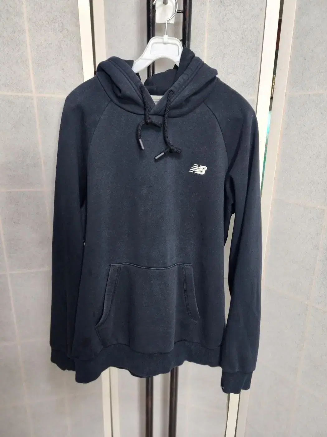 New Balance Hoodie100 Long Sleeve Tee