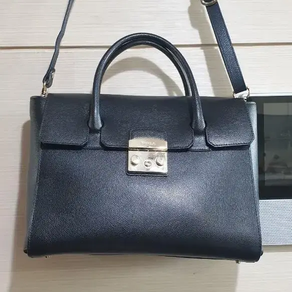 훌라 FURLA 사첼백