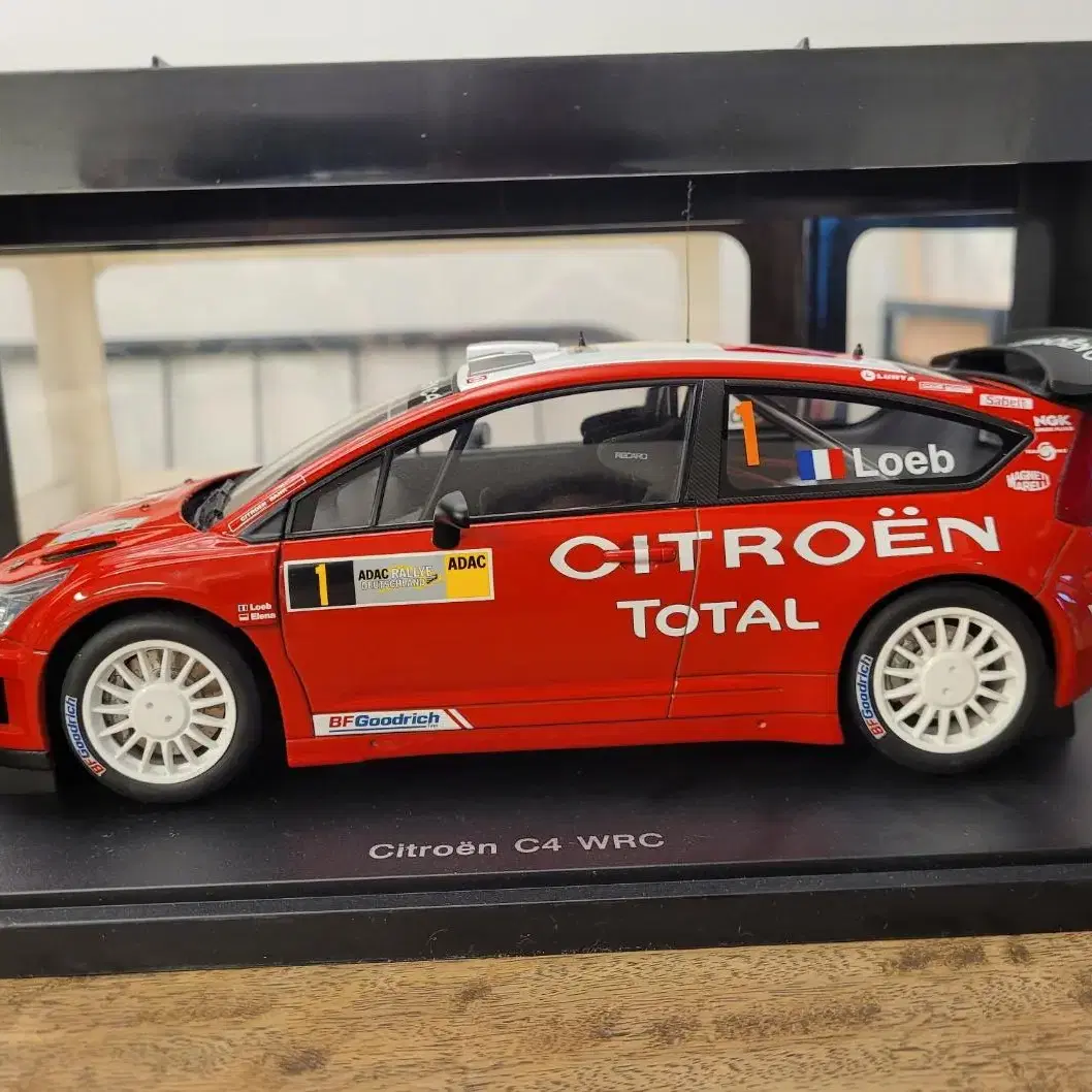 1/18 시트로엥 C4 WRC 랠리카 (오토아트)