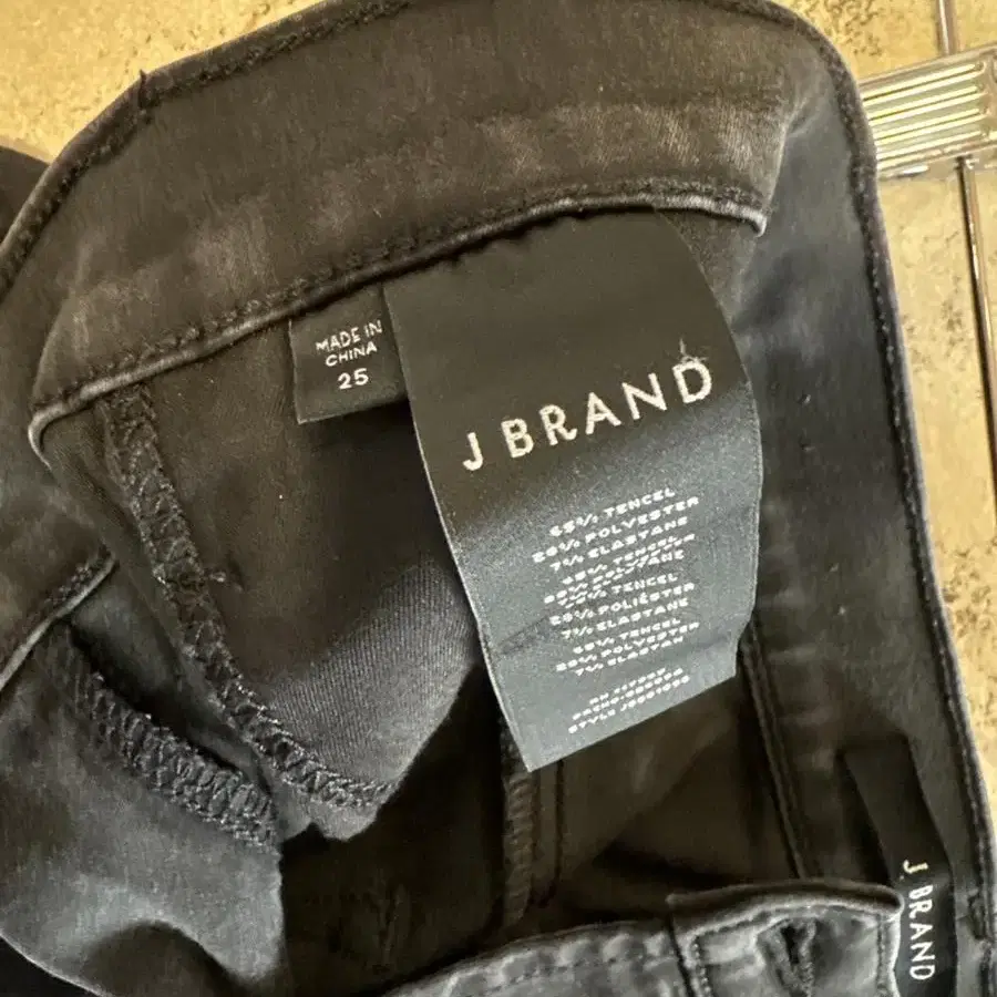 J brand 데님 2종