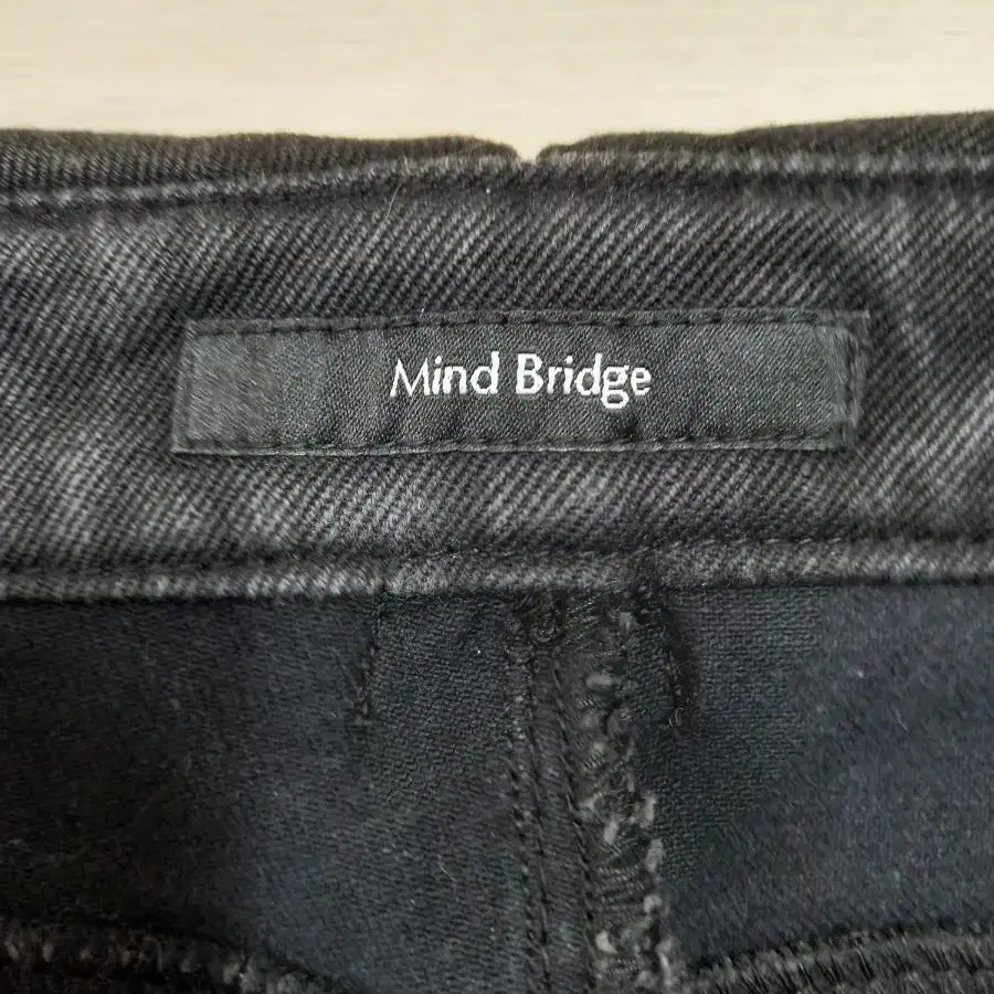 28 MINDBRIDGE 여성 약기모 스판 슬림일자진 블랙 28-720