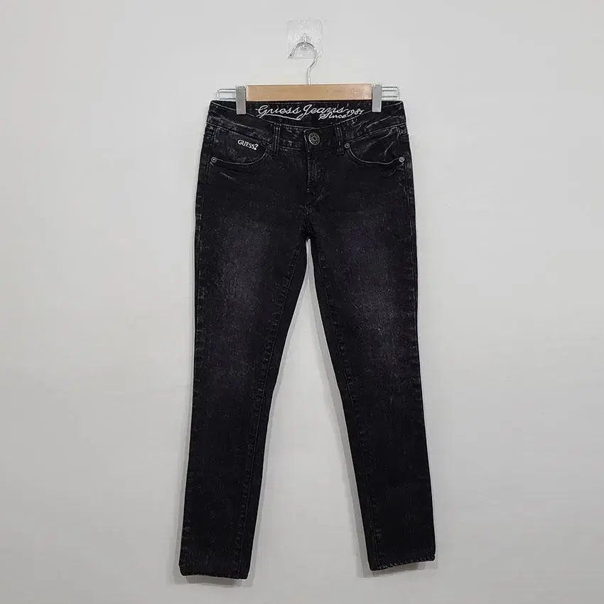 #1 Guess/Women's/Jeans/Size 26/Waist 258