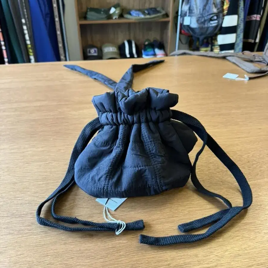 사스콰치패블릭스 knot bag 블랙