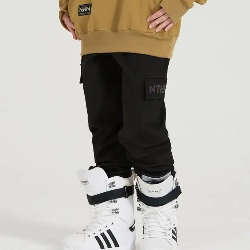 엔쓰리 2324 NNN 3L BASIC CAGO JOGGER PANTS