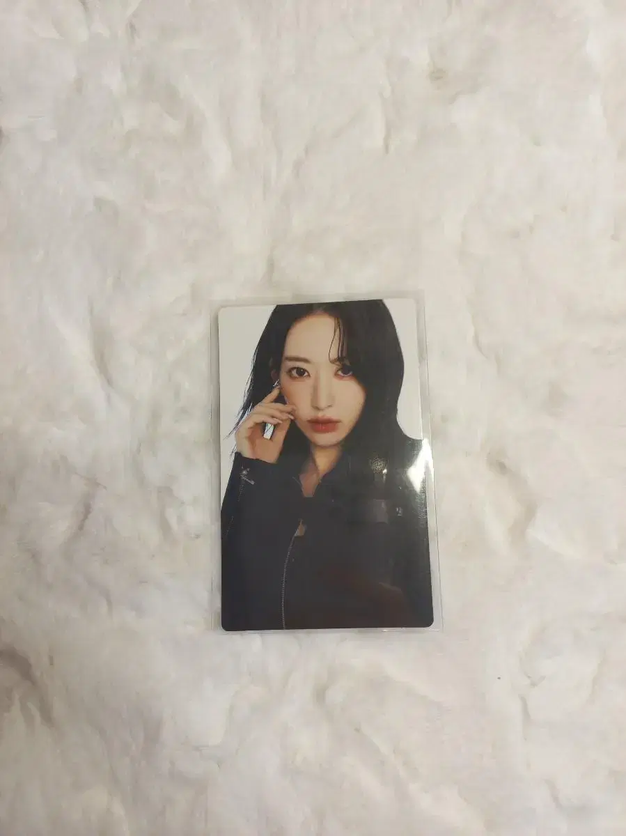 le sserafim sakura flame rises md photocard