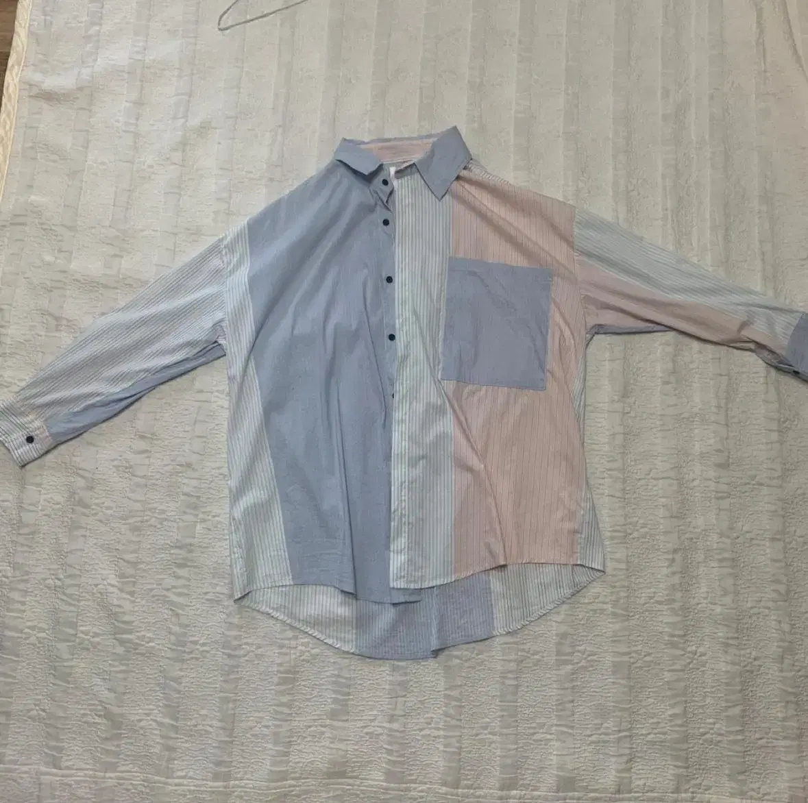 (M) Vintage Saw Classic Colorblocked Shirt