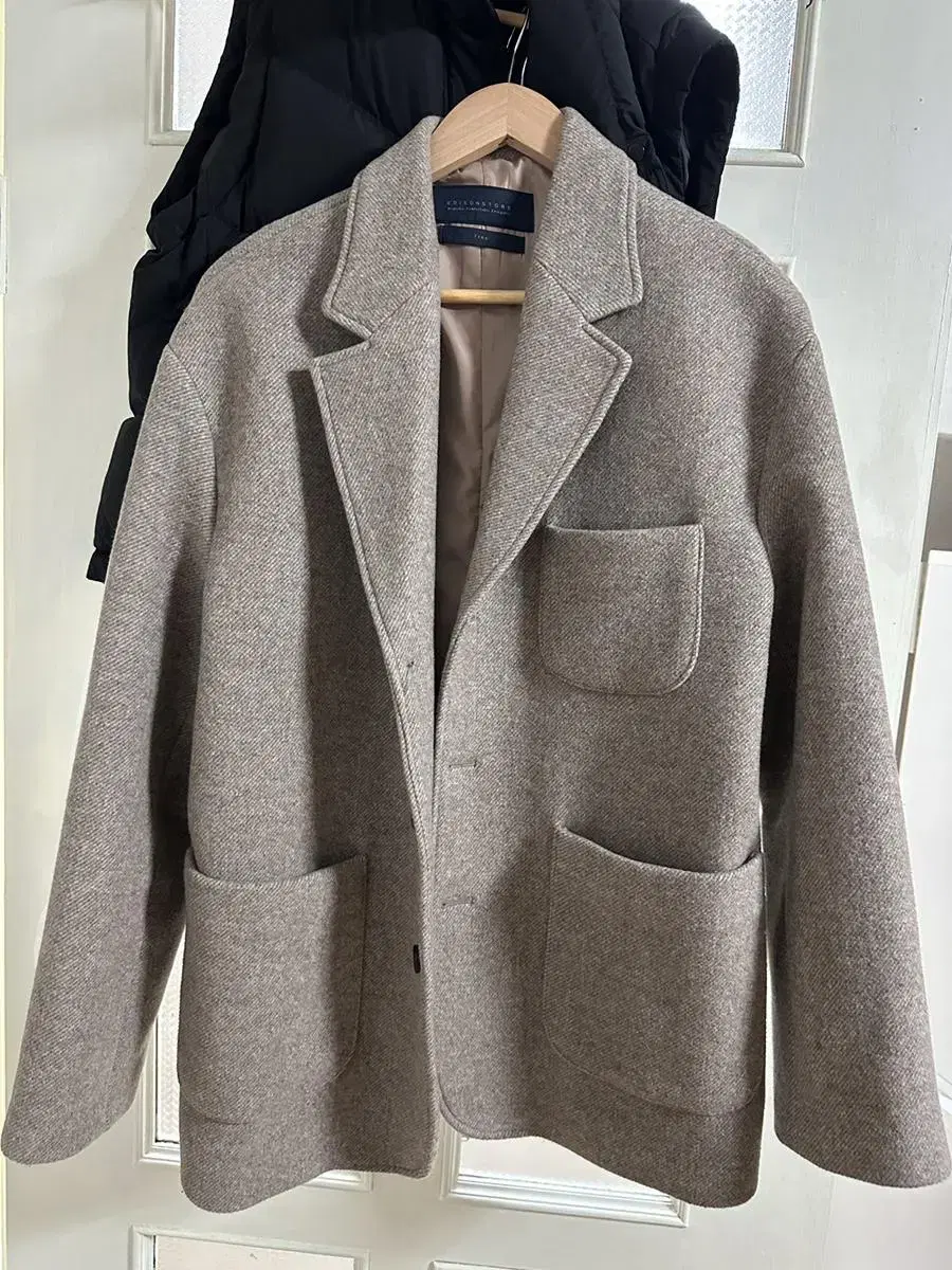 Over-fit wool blazer jacket