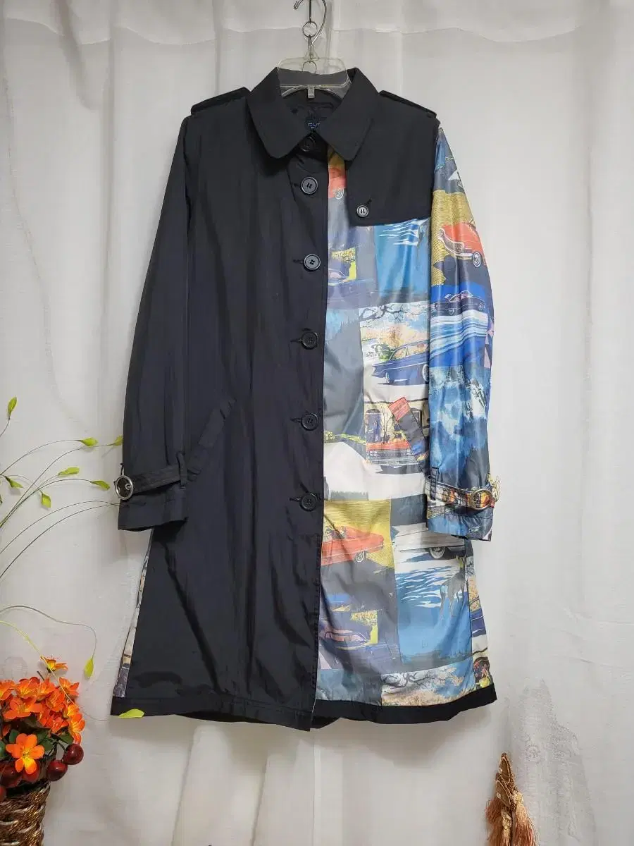 CUSTOCustoCusto Barcelona print trench coat W36