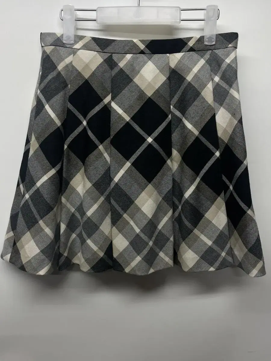 Burberry Check Pleated Skirt Diagonal Check