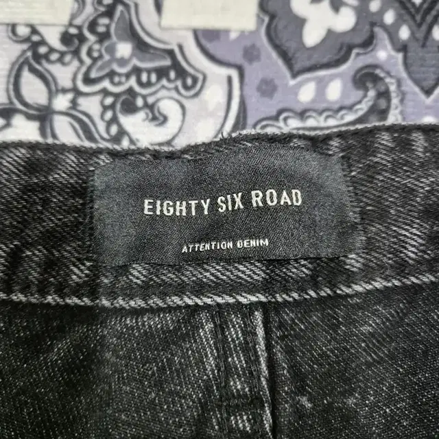 EIGHTY SIX ROAD 흑청바지