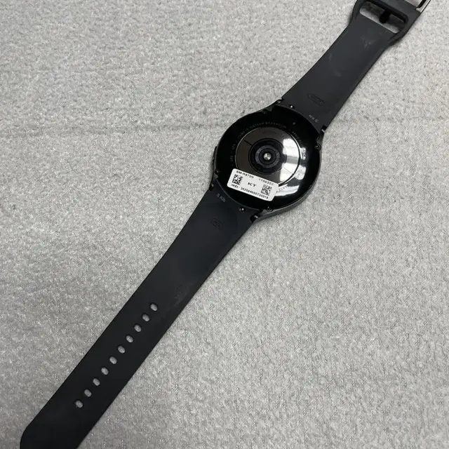 KT 갤럭시워치4(R875) 블랙 44mm 팝니다.충전기없어요!