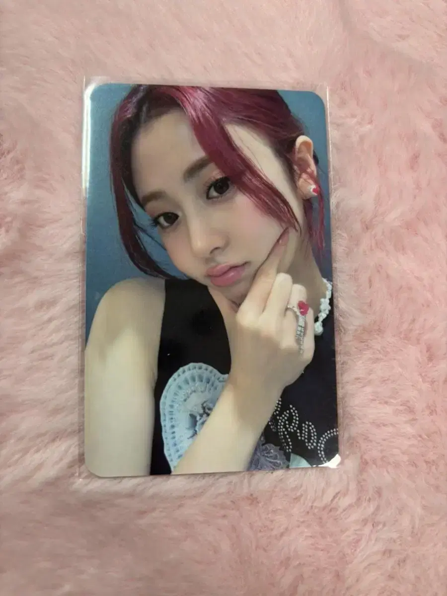 le sserafim huh yunjin m2u ld 2nd agungbap photocard buncheol wts