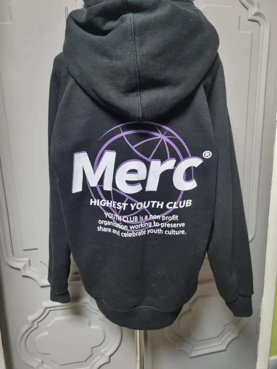 Unisex merc hoodie M