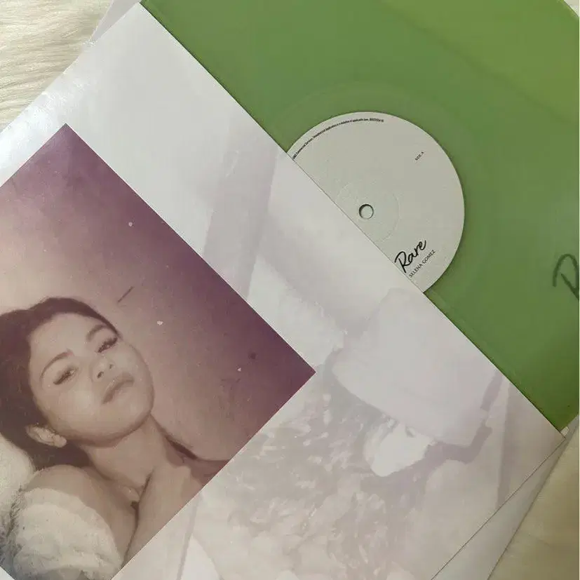 Selena Gomez 셀레나 고메즈 Rare 코크 보틀 민트 컬러 LP