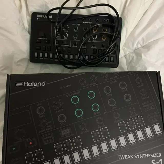 Roland s-1 신디사이저 새상품급