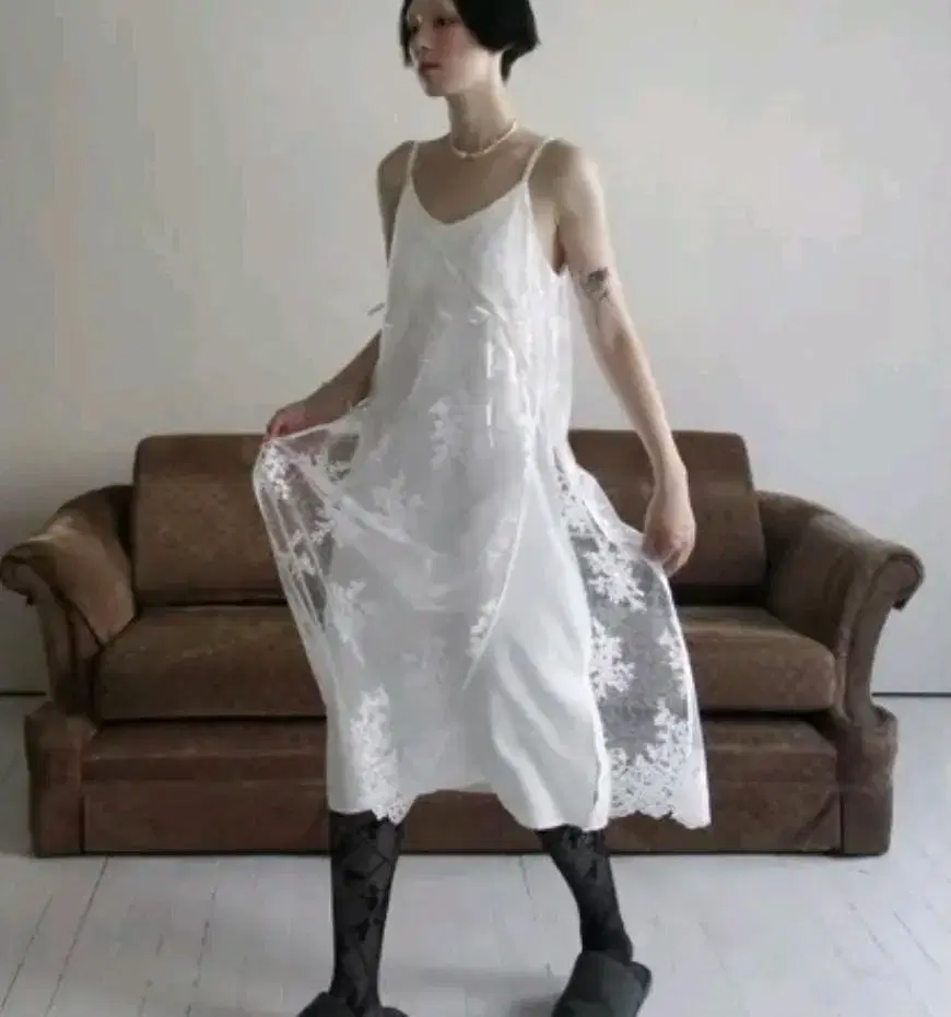 루바티 레이어드 레이스 원피스 sequin lace apron dress