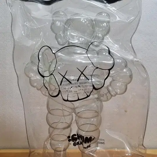 카우스 kaws 2002 chum 1000에디션 한정판