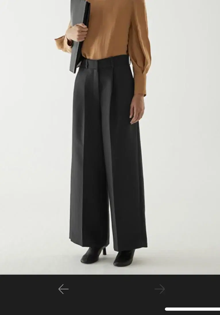 새상품 cos HIGH-WAISTED WIDE COTTON TROUSER