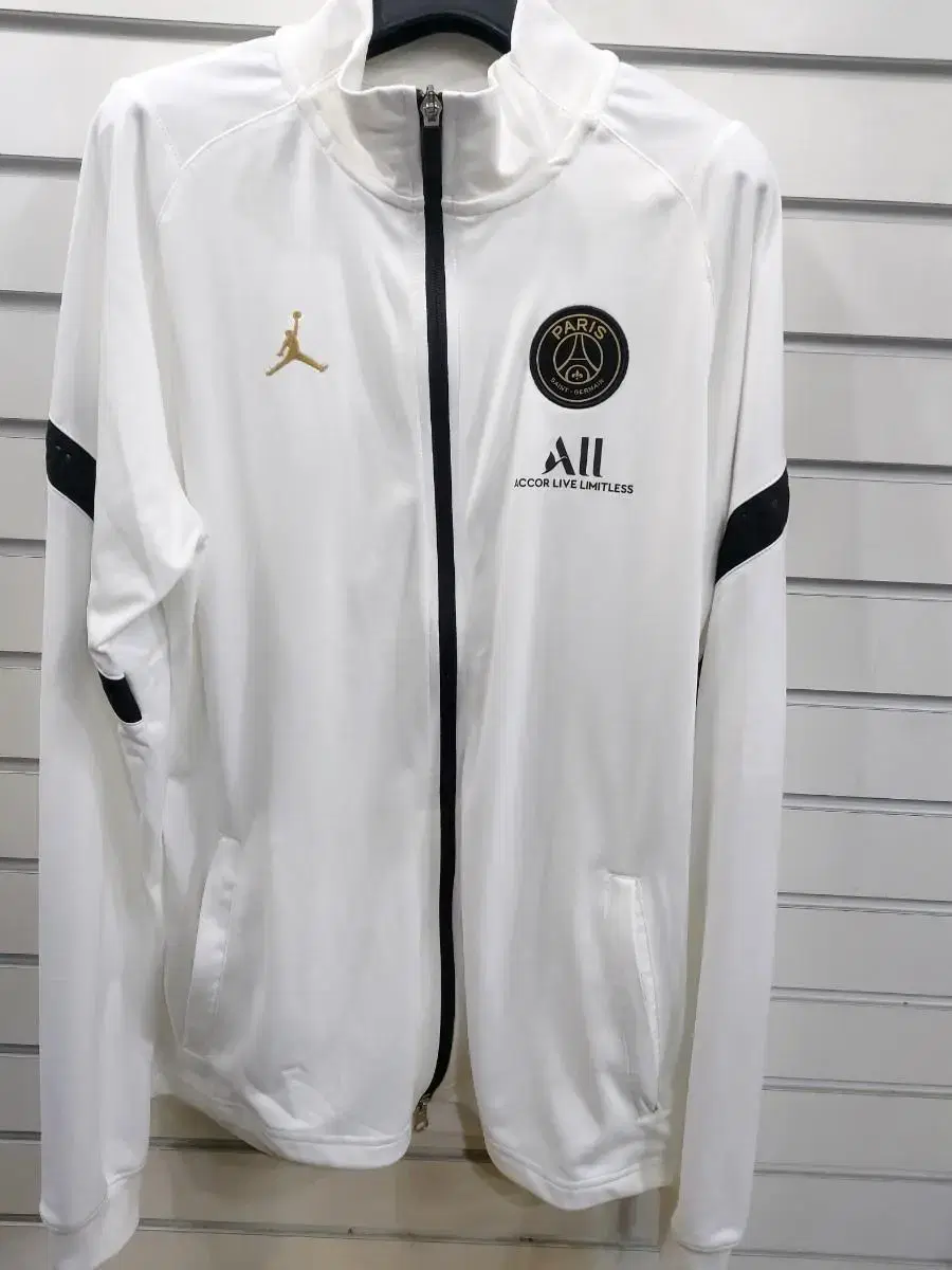 Paris Saint-Germain Jordan Jersey White M