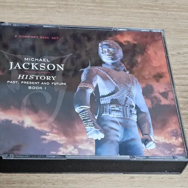 Michael Jackson - History Past. Present