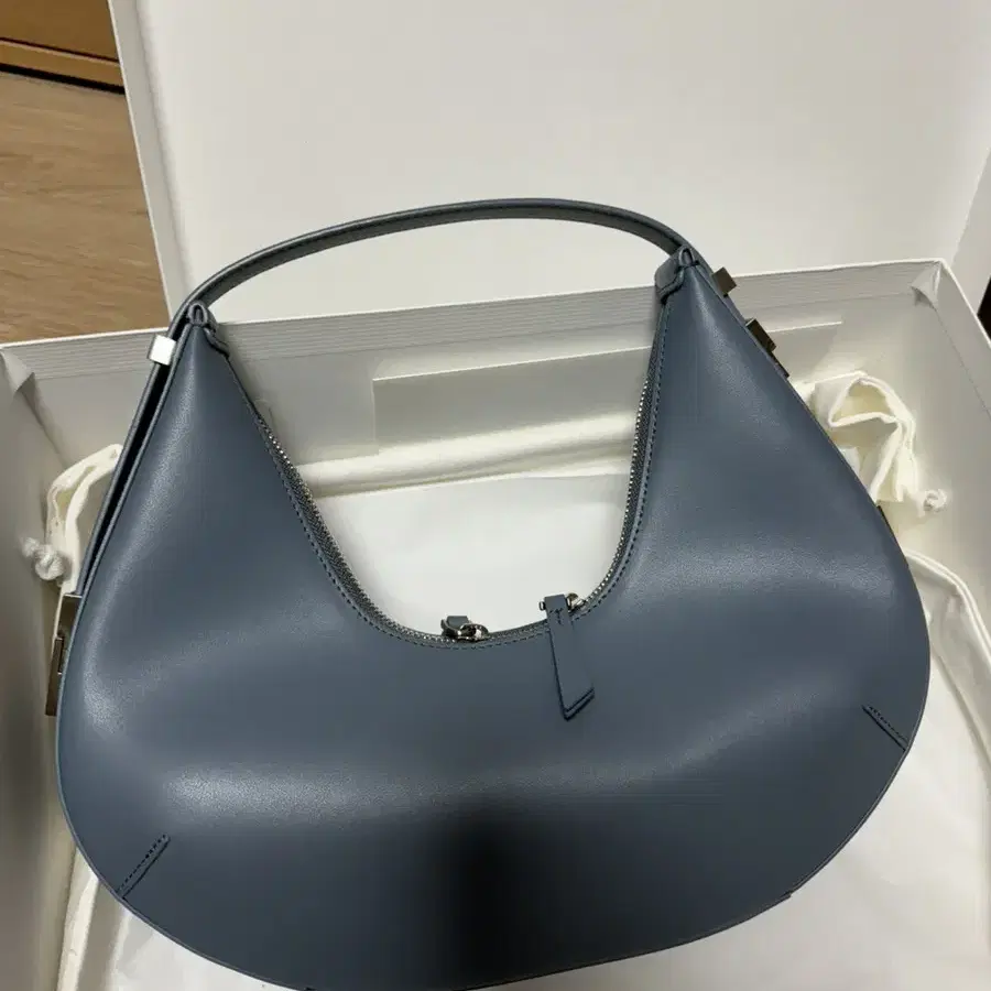 오소이 TONI HOBO [MID GREY]