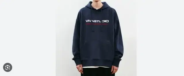 비바스튜디오 후드티 M사이즈 네이비색 SPORT LOGO HOODIE