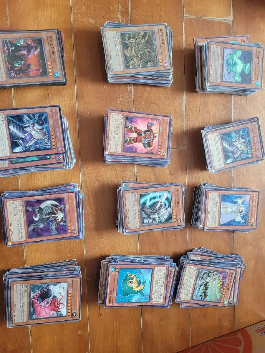 Yugioh monsters kard sell 600 copies