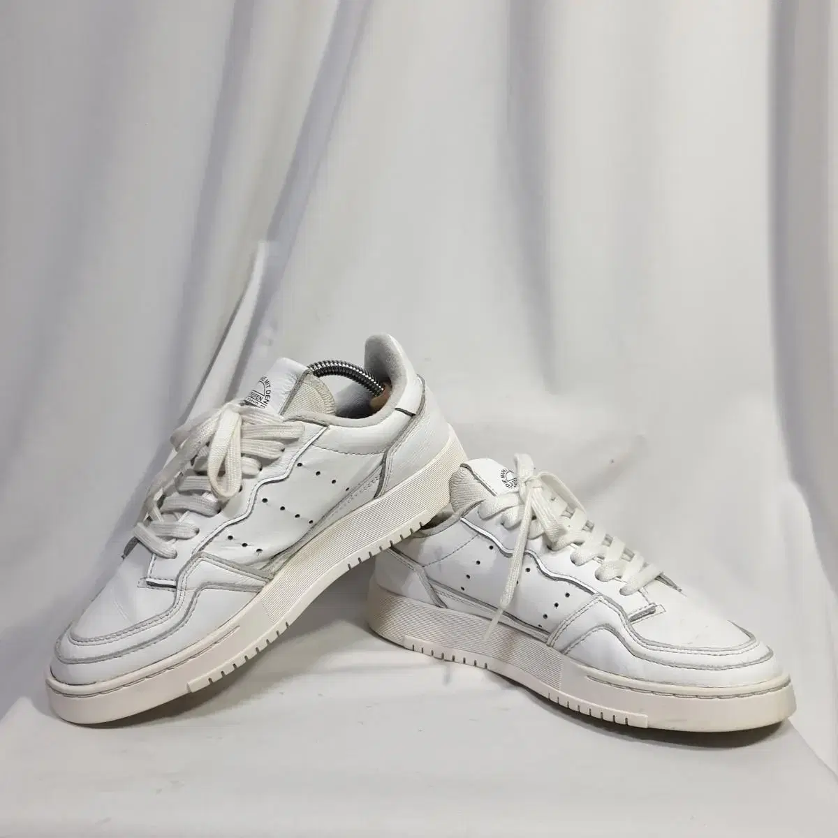 Vintage Adidas Supercourt White Sneakers