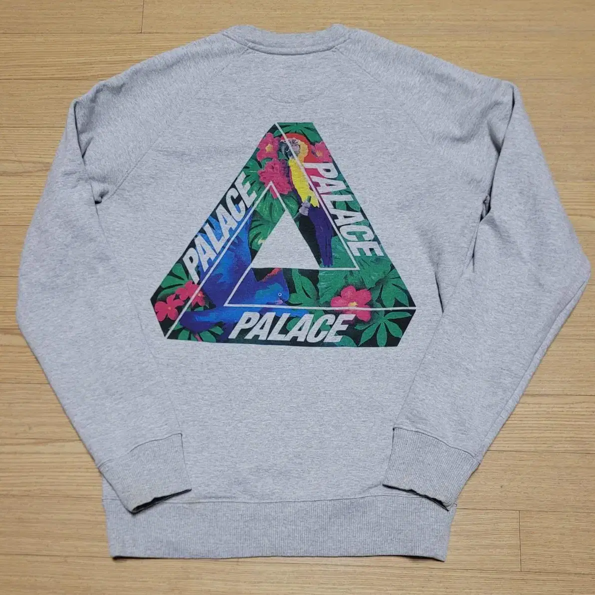 PALACE 팔라스 맨투맨