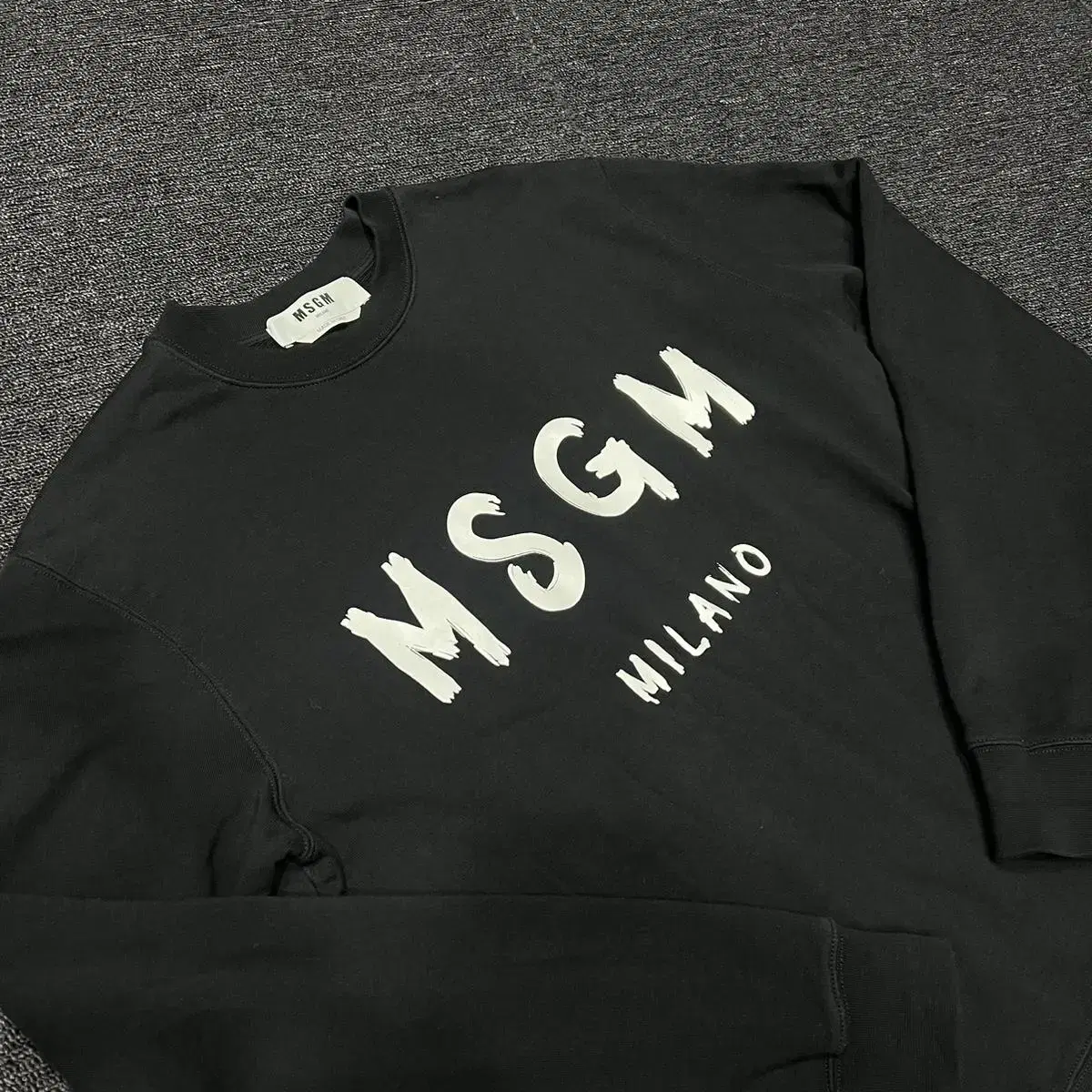 MSGM 로고 맨투맨