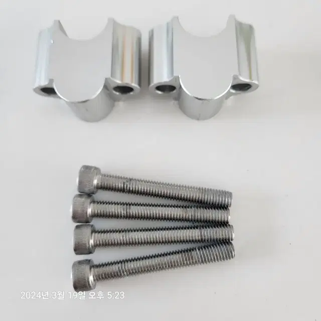 케미모토 라이저 바 핸들바 마운트 클램프 7/8 22mm 3cm업