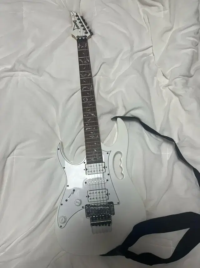 ibanez 아이바네즈 JEM JRL(왼손잡이용)