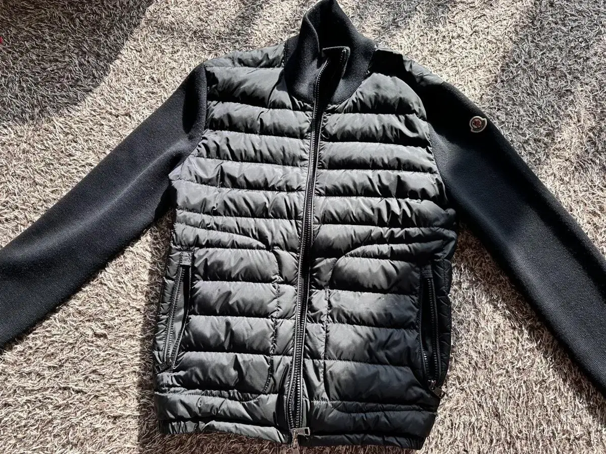 Moncler wool cardigan S Quick sale