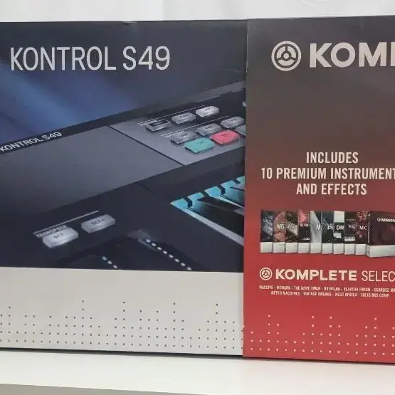 KOMPLETE KONTROL S49 MK1