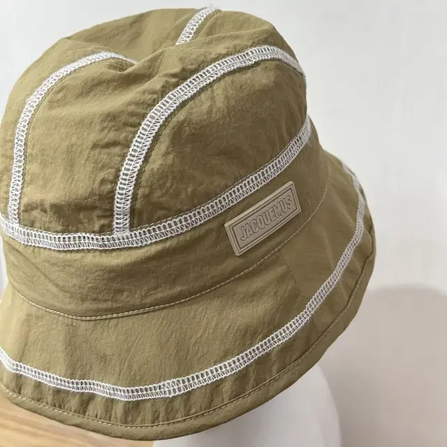 Jacquemus bucket hat (new with tags)