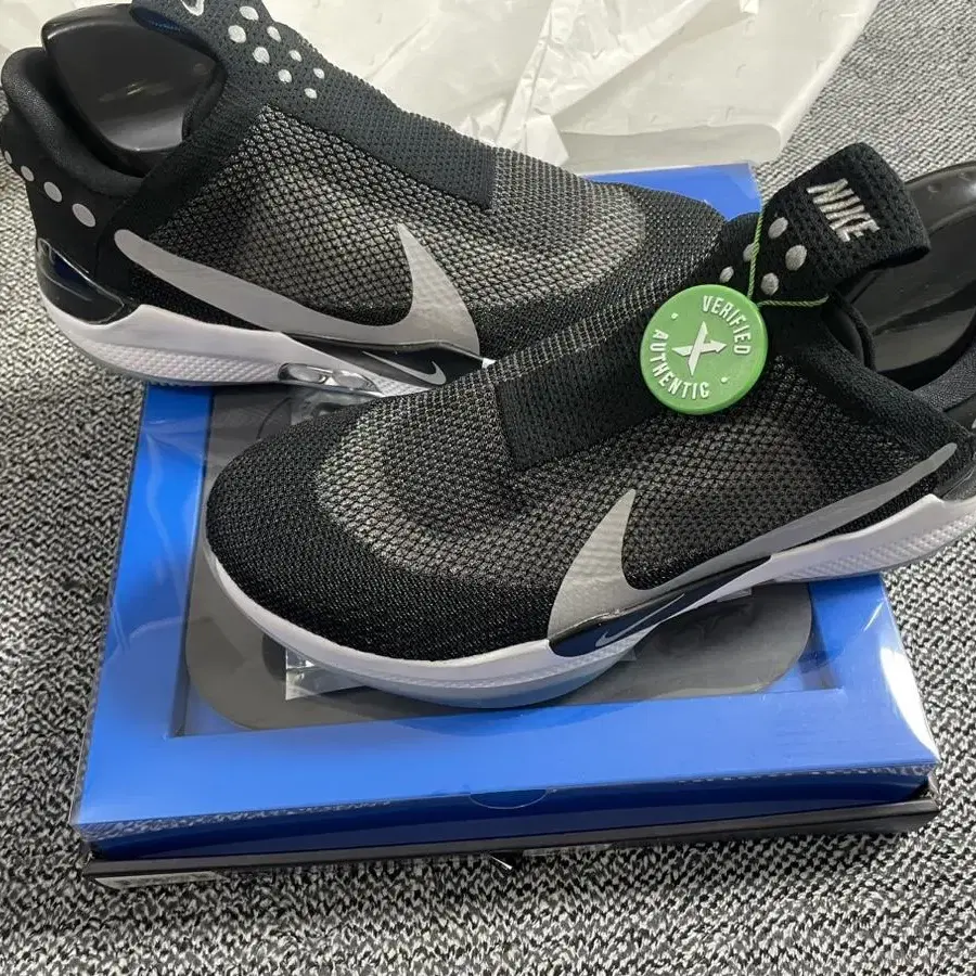 Nike ADAPT BB 하이퍼 어댑터 농구화