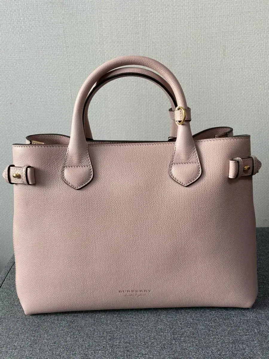 Burberry Todd Bag Vanner Bag Medium