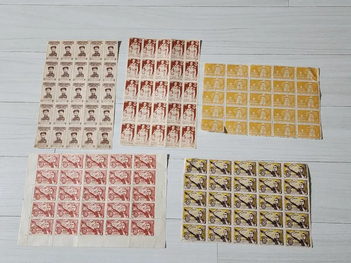 A bulk of 25 stamps of Indochina, which are very hard to obtain, 5 sheets (125 sheets in total)