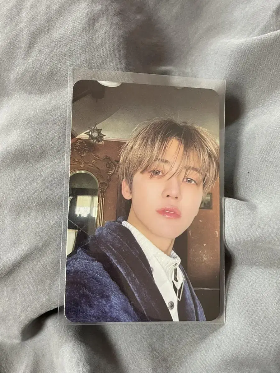 Outward jaemin photocard