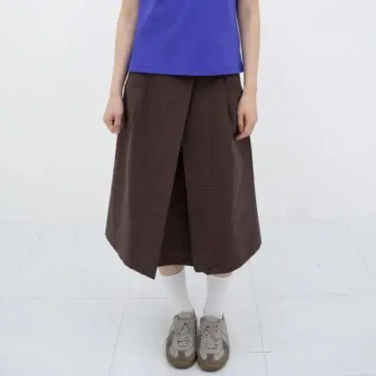 pin tuck midi skirt 오무수히 브라운 S (새상품)