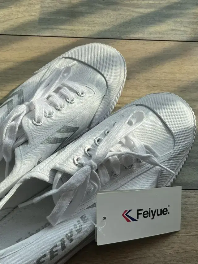 페이유에 스니커즈 캔버스 단화 운동화 Feiyue 실버 화이트