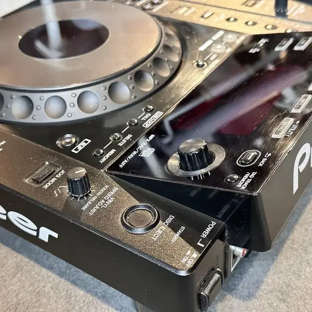 CDJ 900