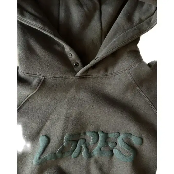 Lores hood khaki 로어즈 후드 카키