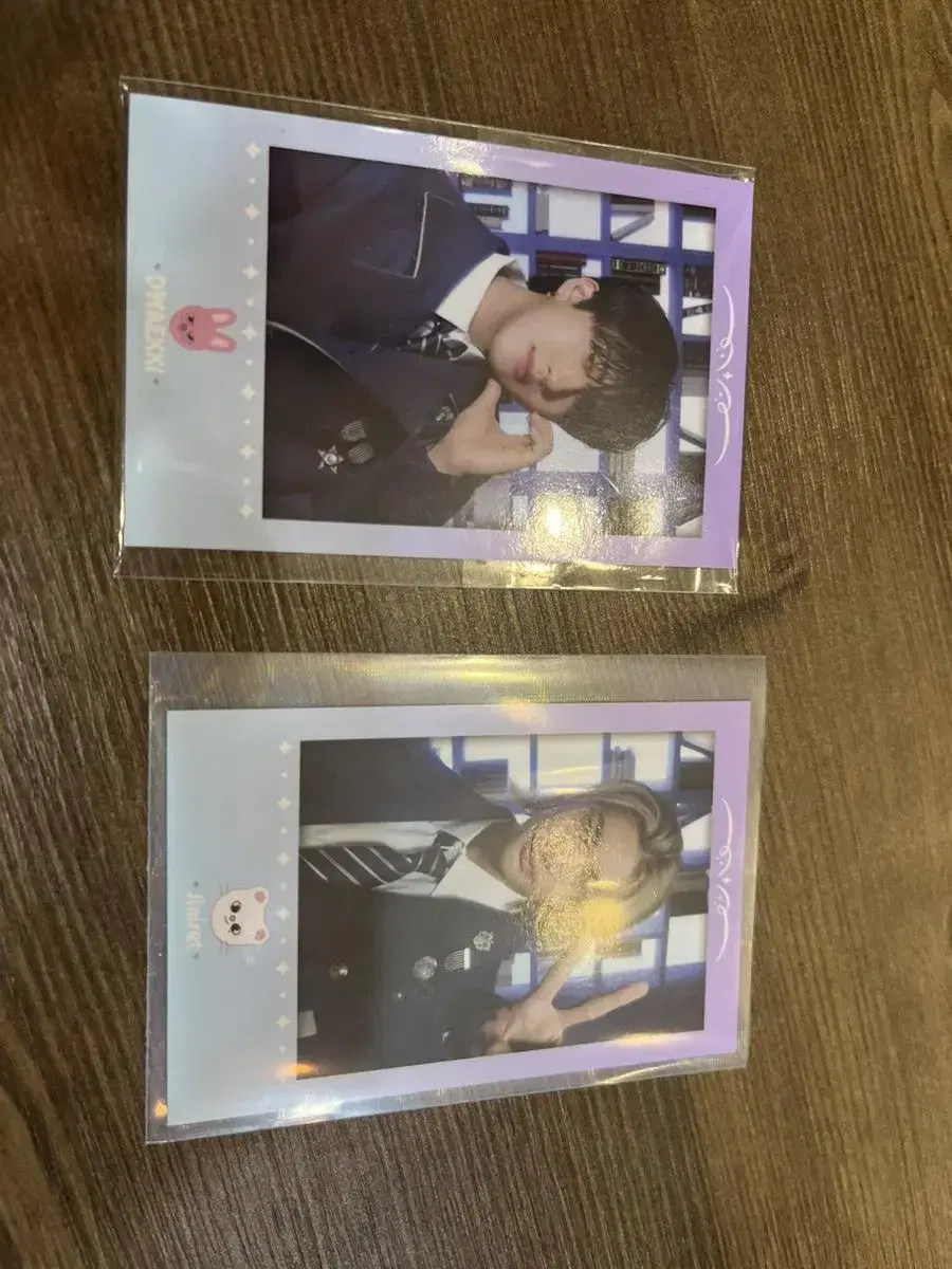 Hyunjin changbin skzoo cafe pola wts