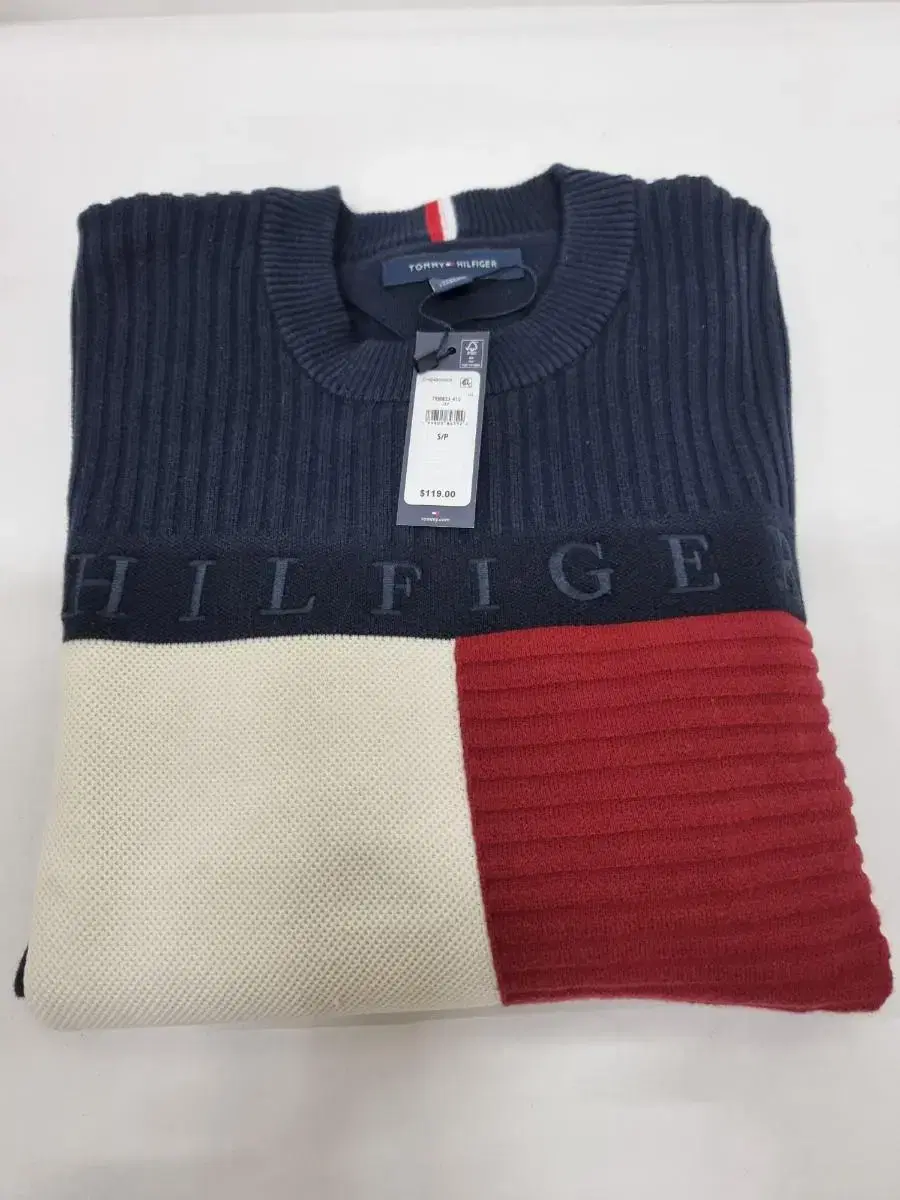 Tommy Hilfiger Men's Big Flag Logo Ribbed Long Sleeve Knit 78J8823