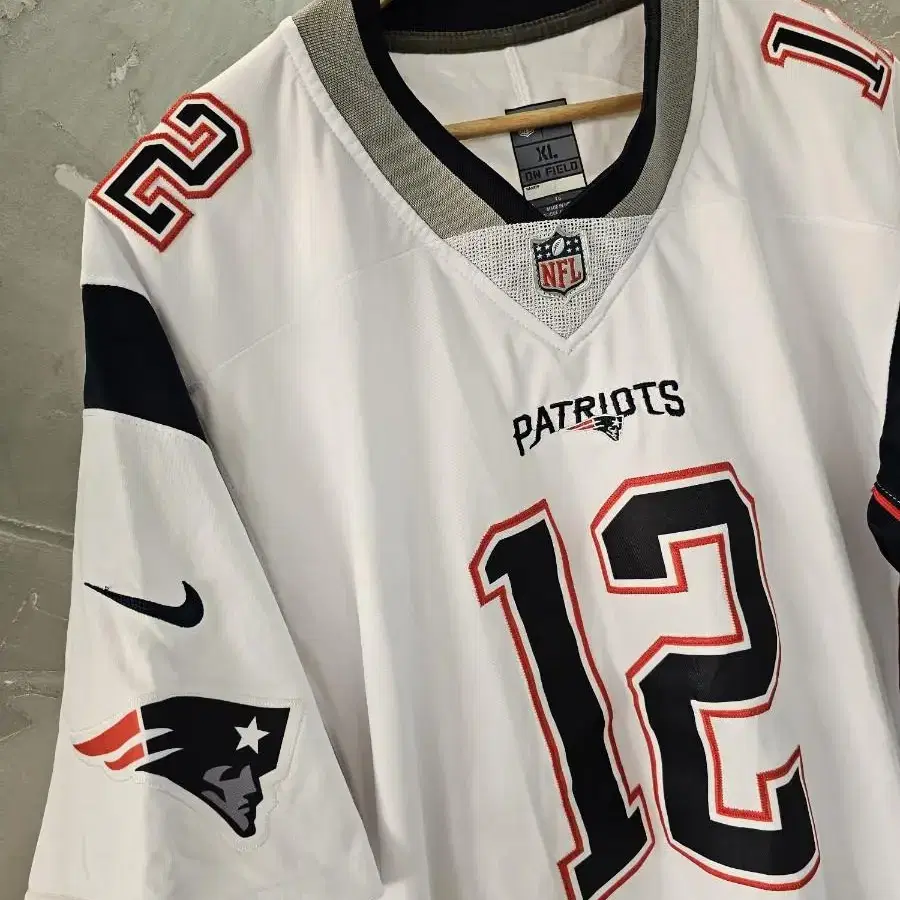 나이키 NFL  PATRIOTS 럭비옷 XL 팝니다.