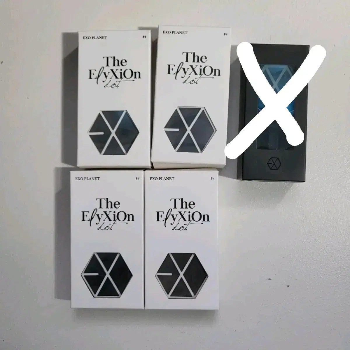 EXO exo Voice Keyring