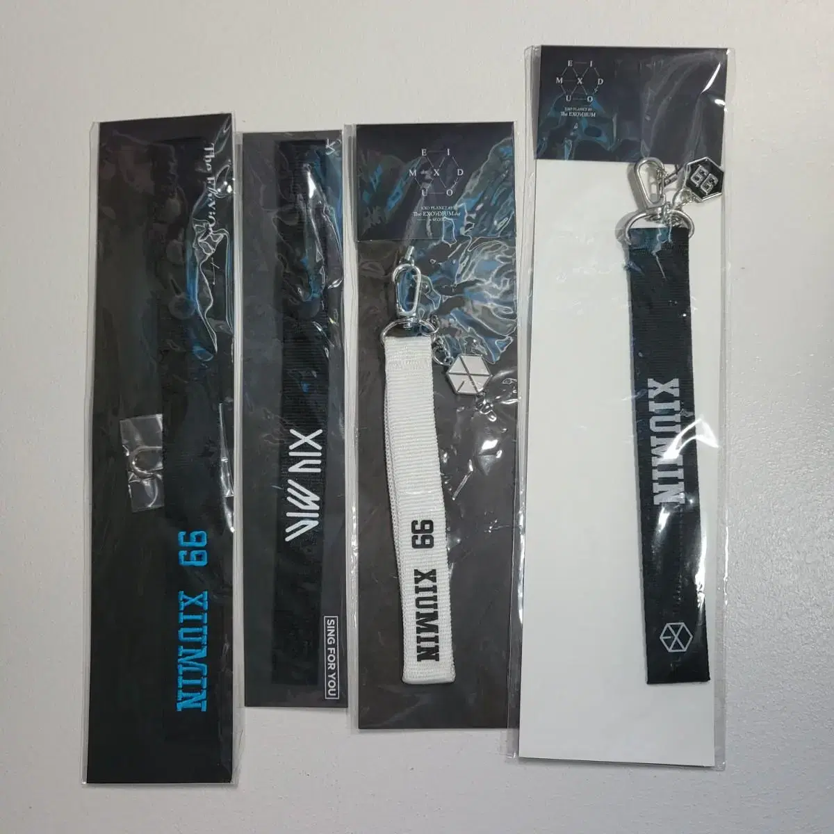 EXO exo lightstick nametag Lanyards